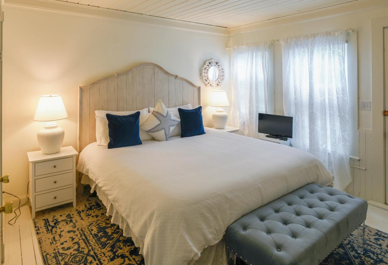 Narragansett House Oak Bluffs